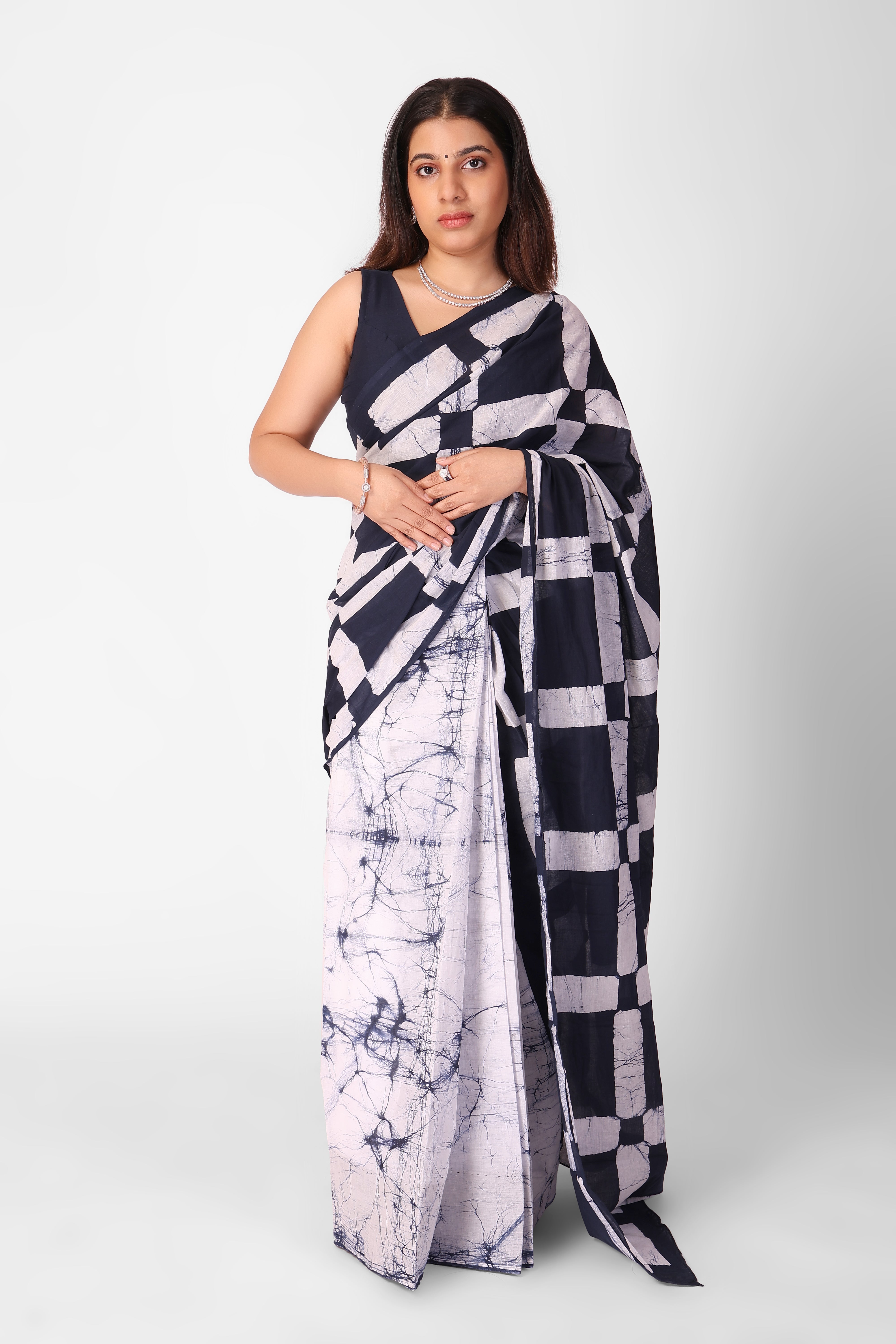 Vintage Verve Mul Cotton Hand Block Printed Saree