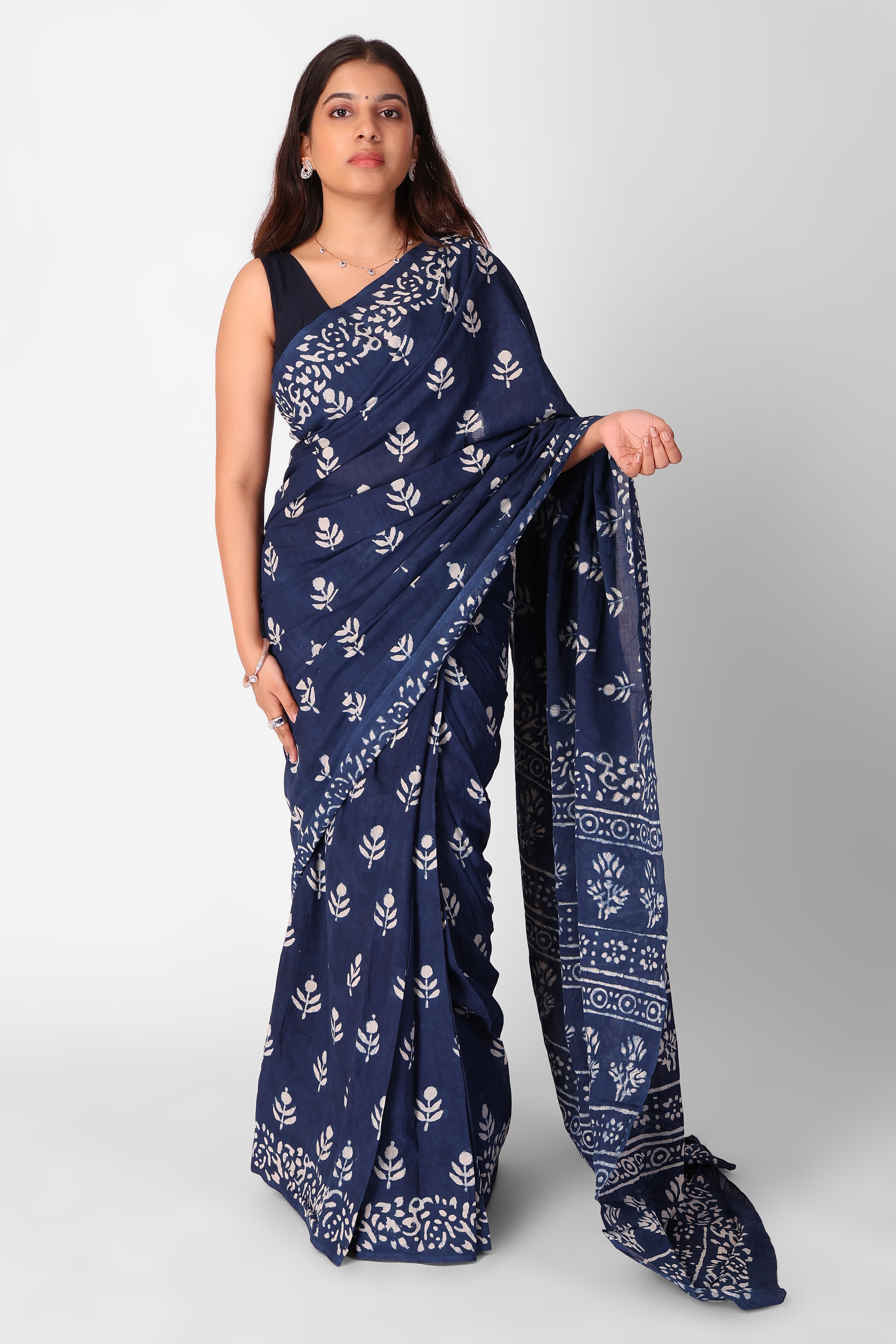 Indigo passion Ready To Wear Pocket Saree