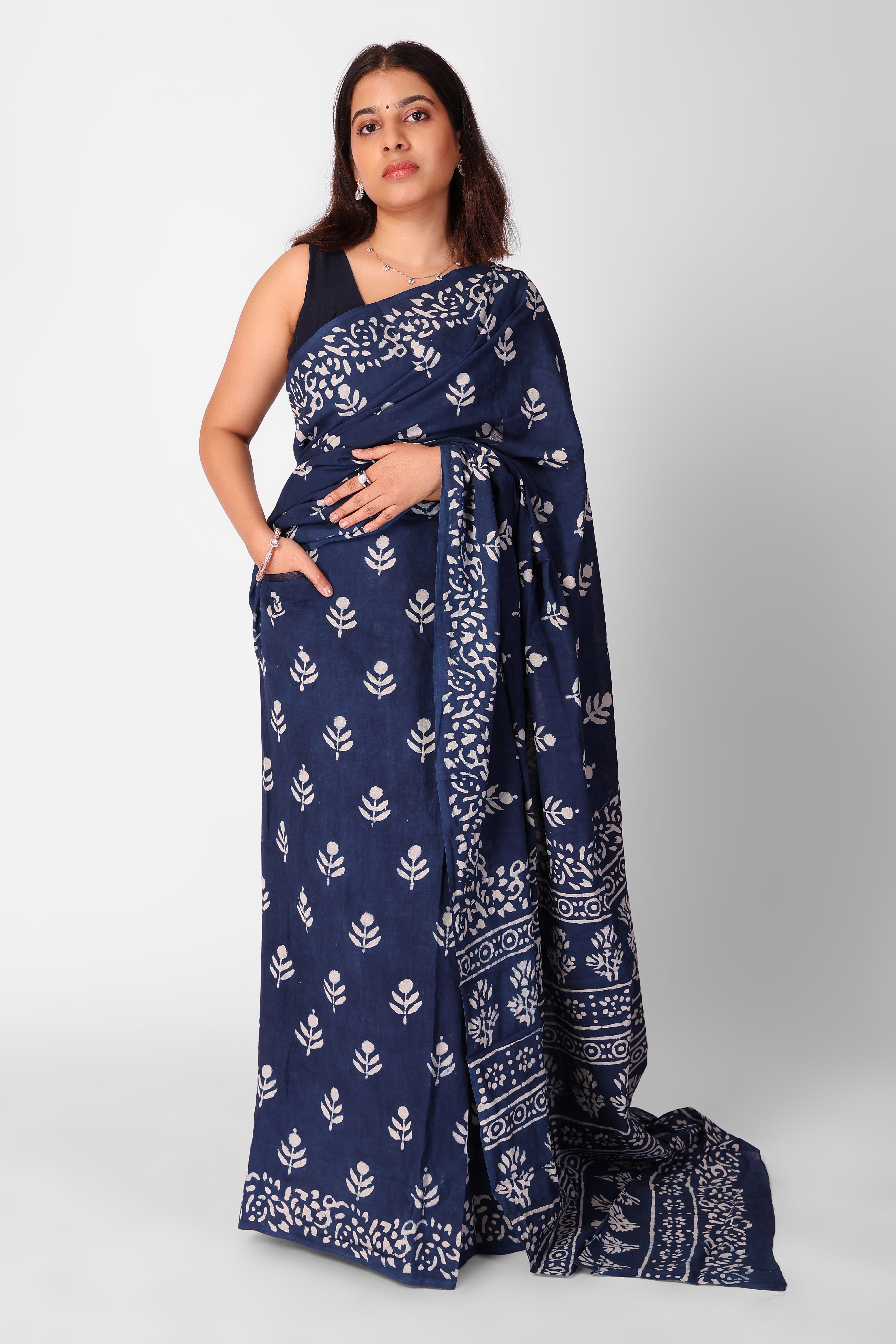 Indigo passion Ready To Wear Pocket Saree