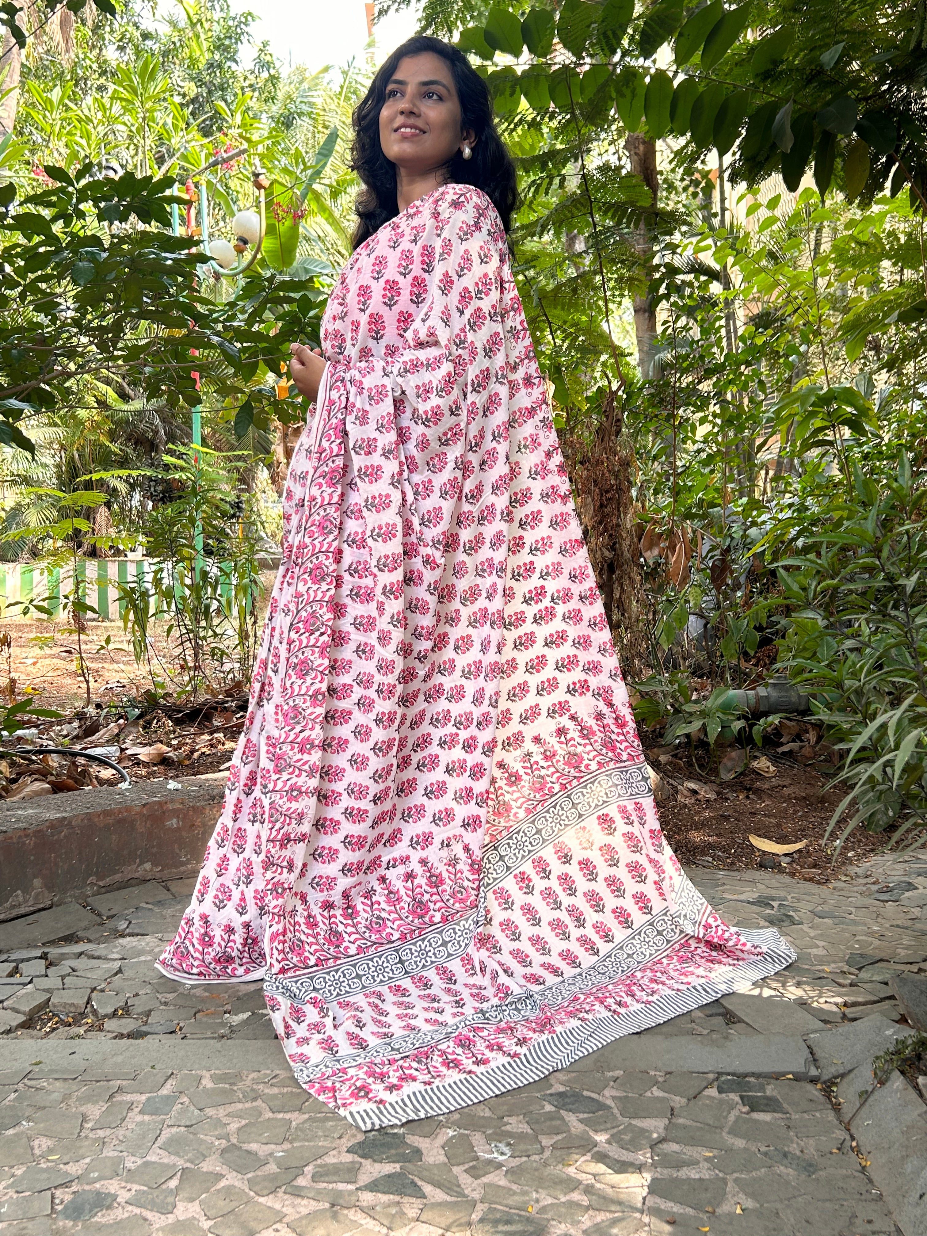 Spring Blossom Mul Cotton Ready-To-Wear Pocket Saree