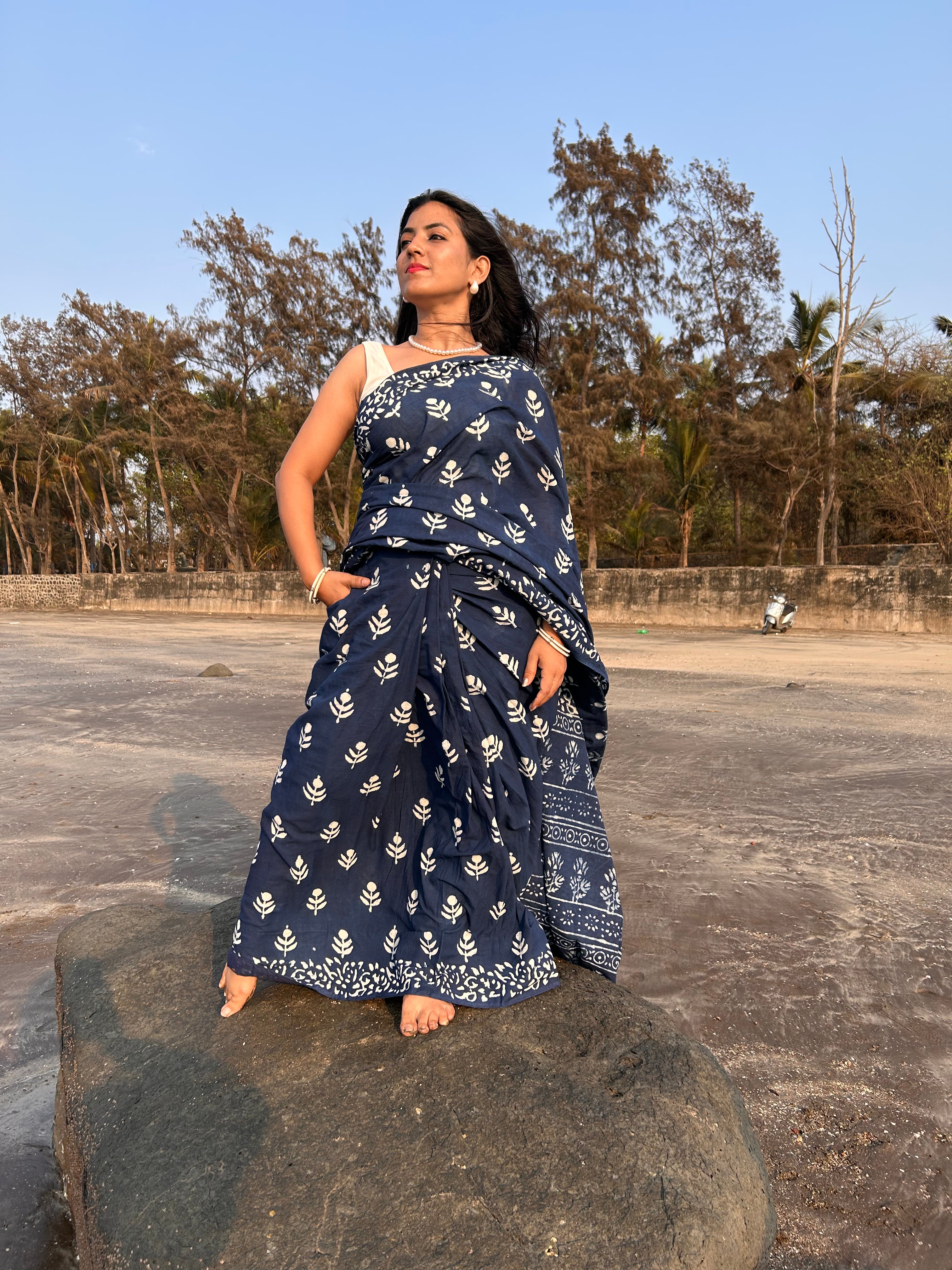 Indigo passion Ready To Wear Pocket Saree