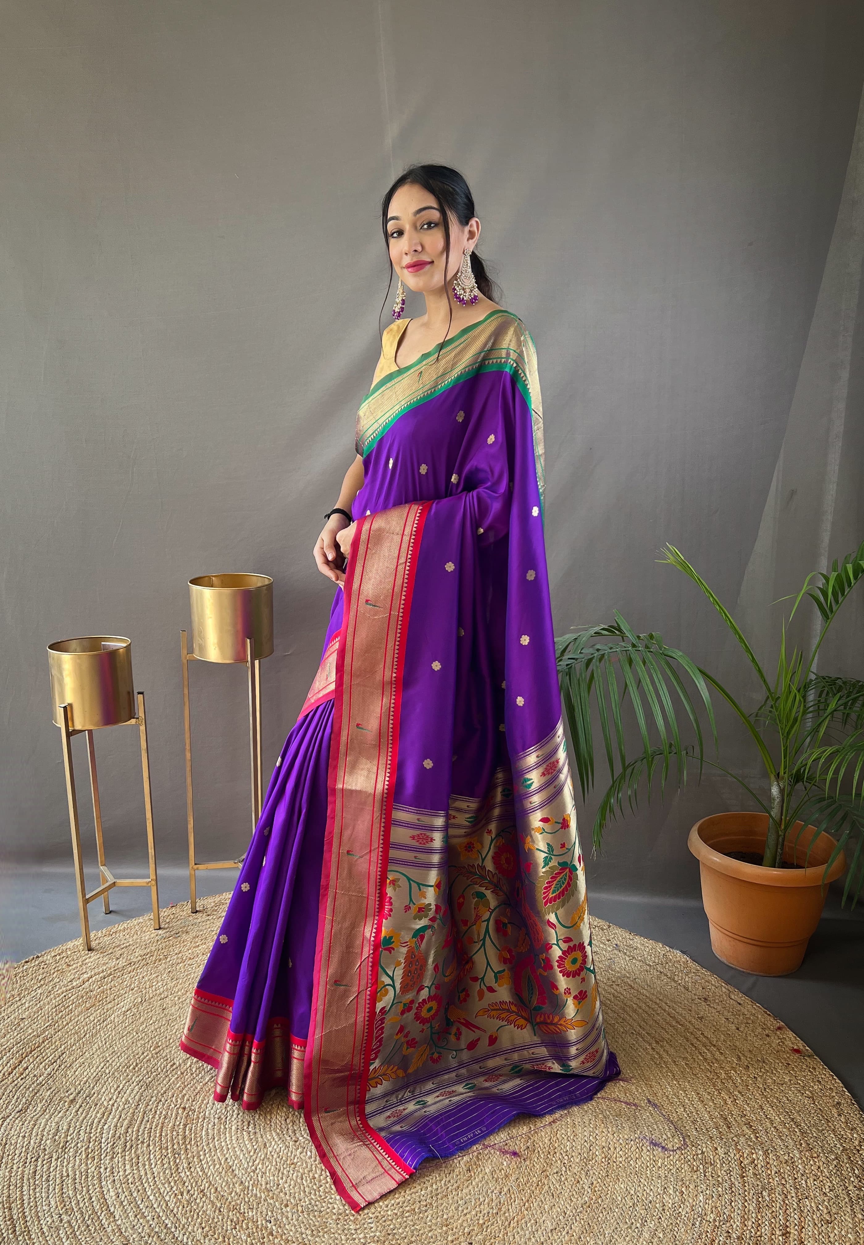 Laxmi Lavanya Powerloom  Paithani Silk Ready-To-Wear Pocket Saree